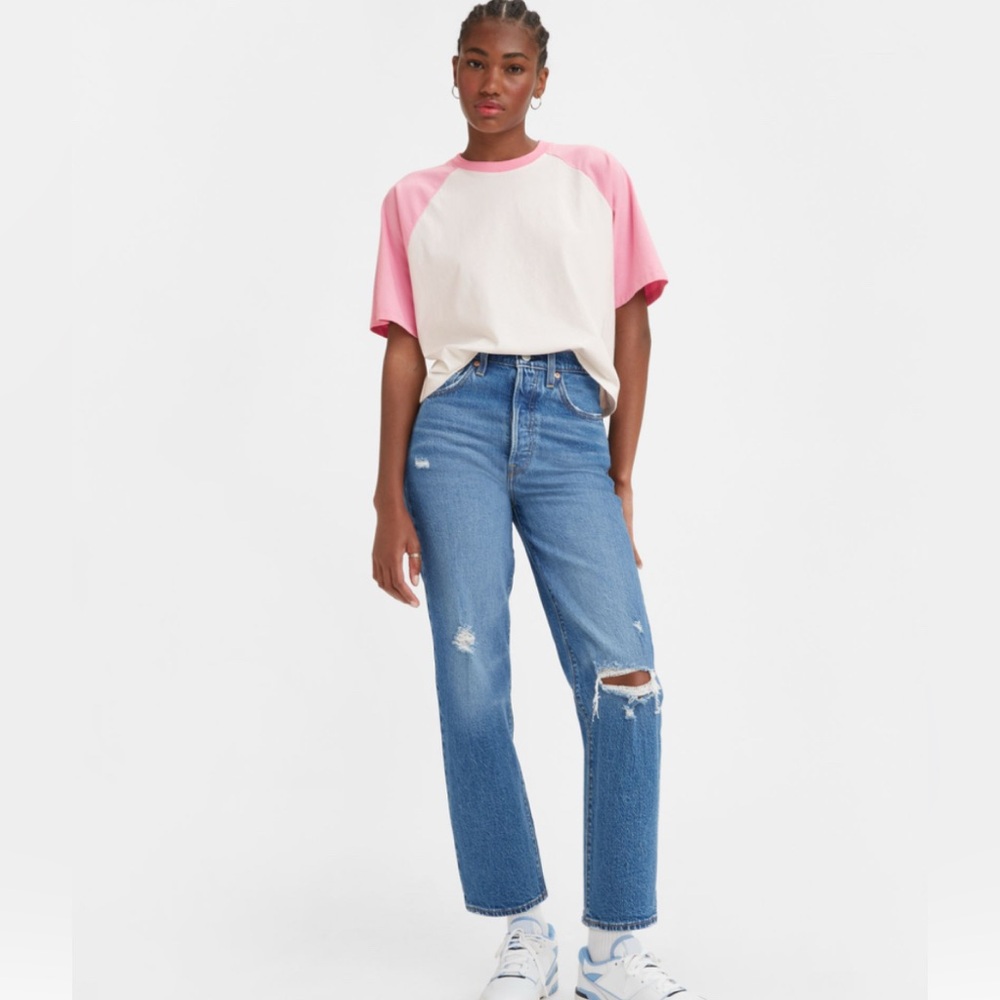 Levi’s Ribcage Straight Ankle Jeans—26